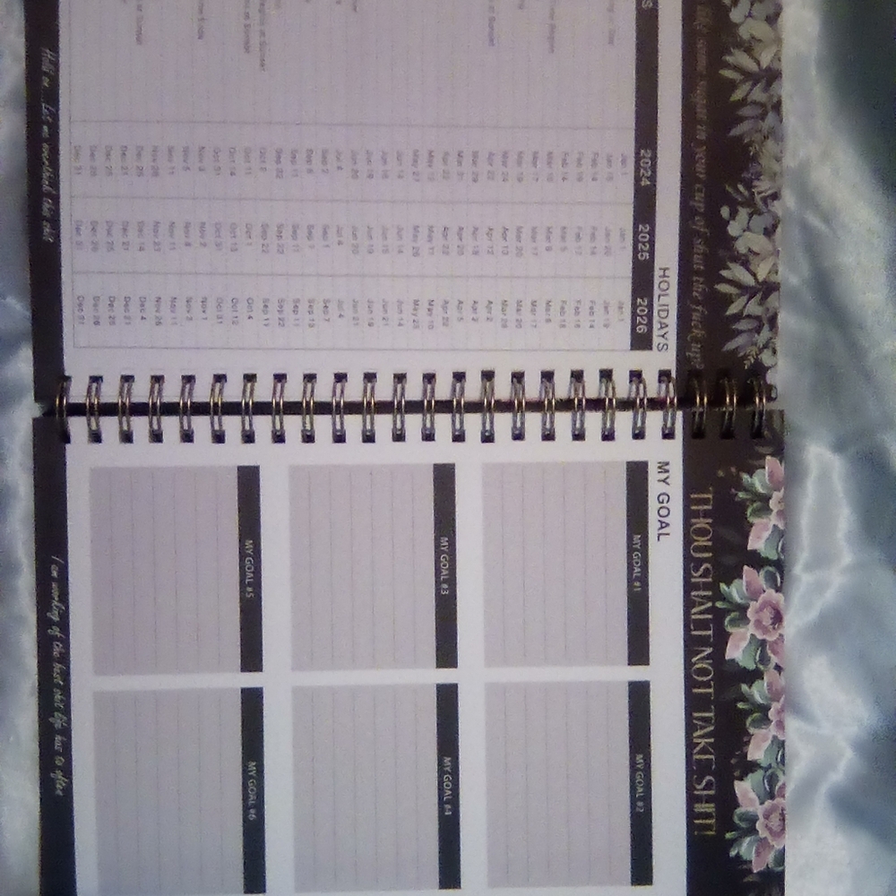 Day planner for tired 😩 women - Picture 4 of 5